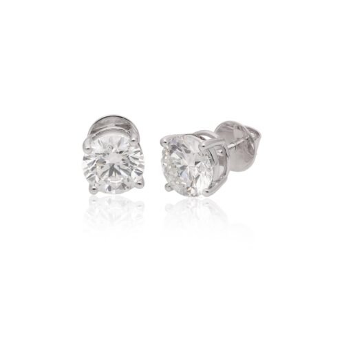 Timeless 4-Prong Round Cut Diamond Studs